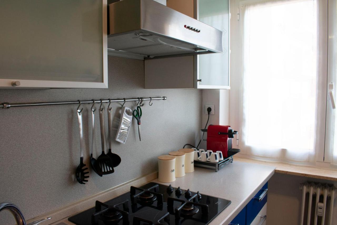 J&M House -Fronte Ospedale- Incluso Netflix E Disney Plus Údine Exterior foto